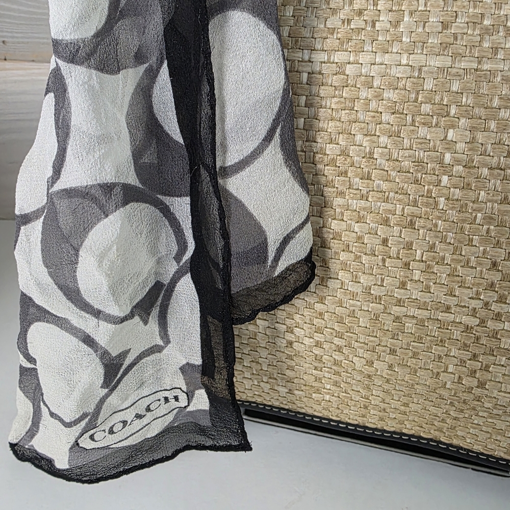 Coach Black and Tan Woven Tote Bag & Coach Scarf - Picture 10 of 15